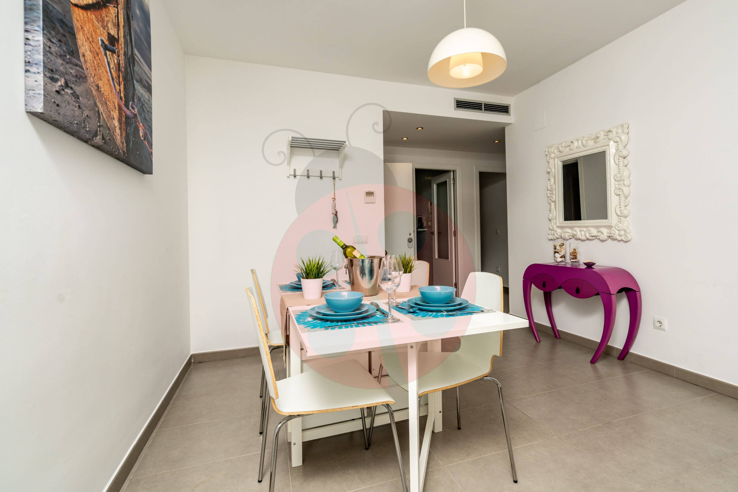 LB008 Modern New 2 Bedroom, 2 Bathroom Apartment Located Within Walking ...